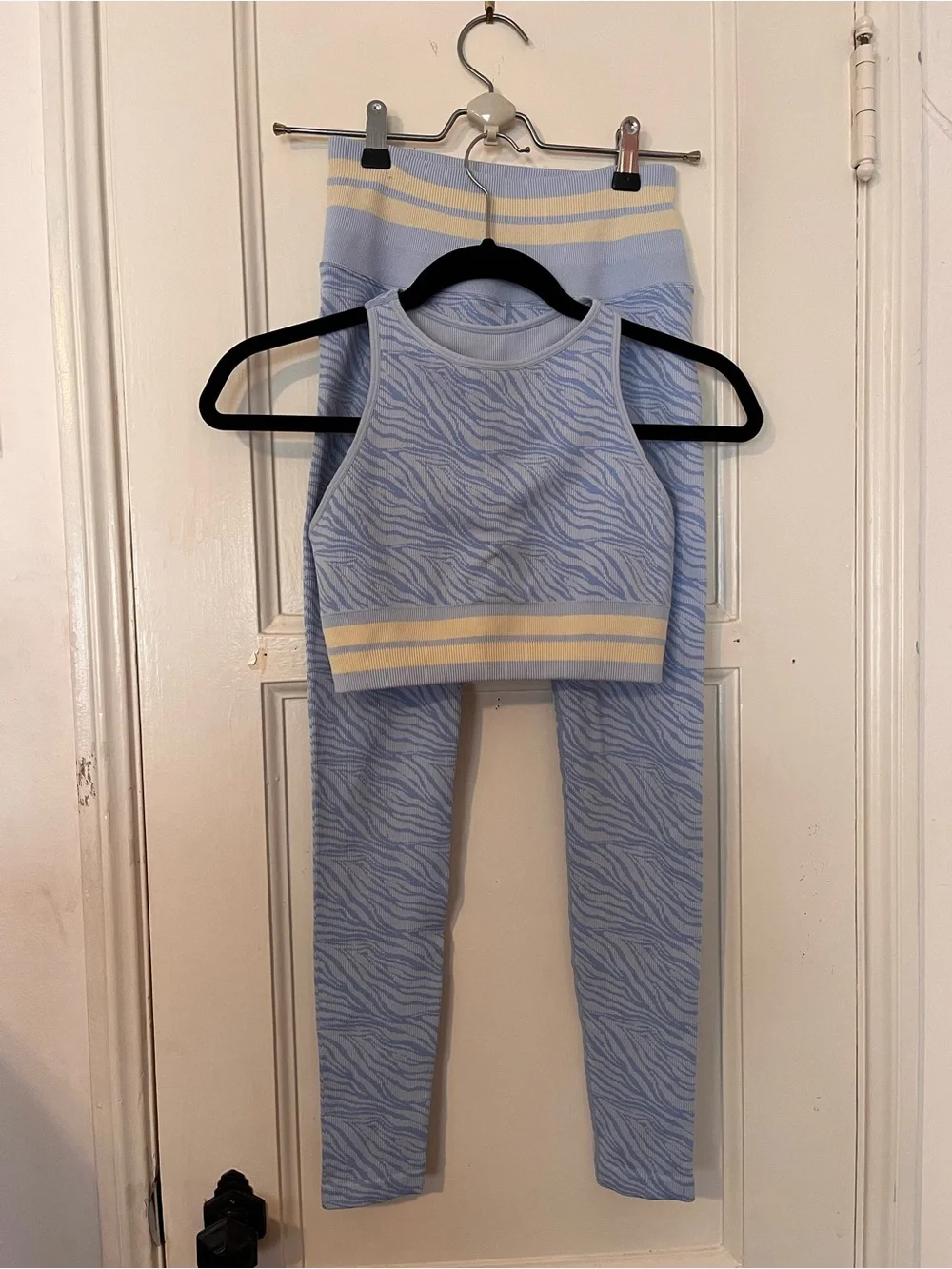 Spiritual Gangster Blue Zebra Seamless Legging and Bra Set - Size XS